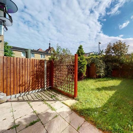 Super 2 Bed House With Privategarden Londres Exterior foto